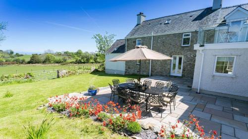 Llangefni House | Pen y Fan Bellaf