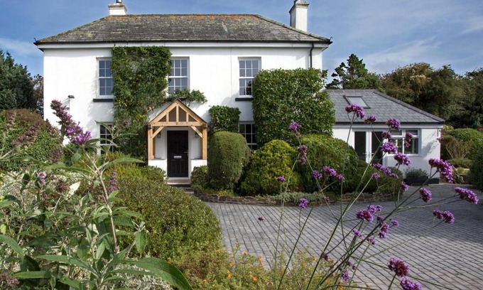 Launceston House | Penlaurel