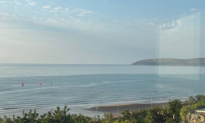 Penmaenmawr Apartment | Penmaenmawr Coastal Retreat