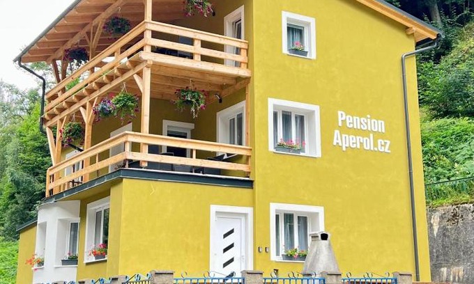 Hrensko House | Pension Aperol