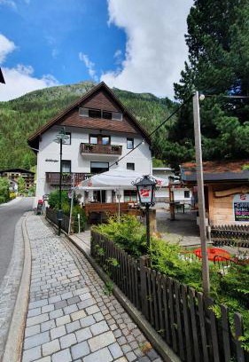 Mallnitz House | Pension Edlinger