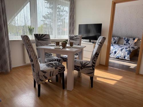Ribnitz-Damgarten Apartment | Pension Hirschburg Apartment 4 - Dierhagen