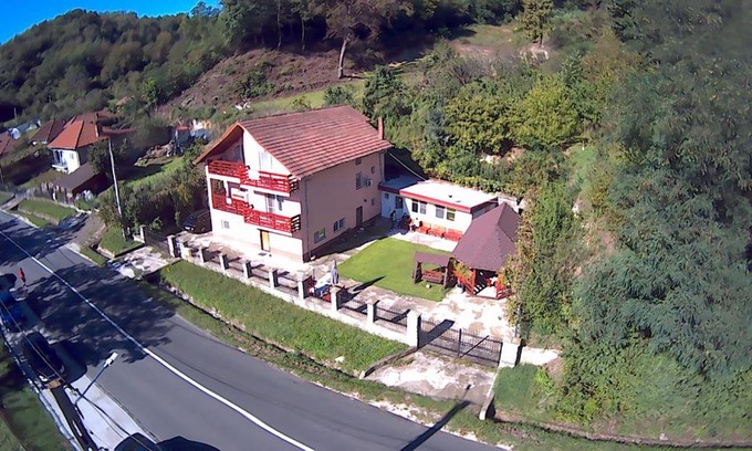 Gura Suhasului House | Pensiunea Ilarie