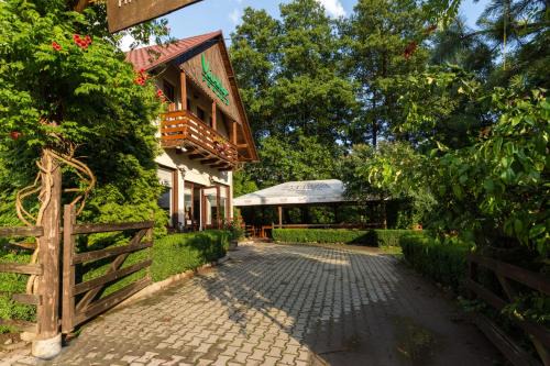 Eremitu House | Pensiunea Restaurant Vándor