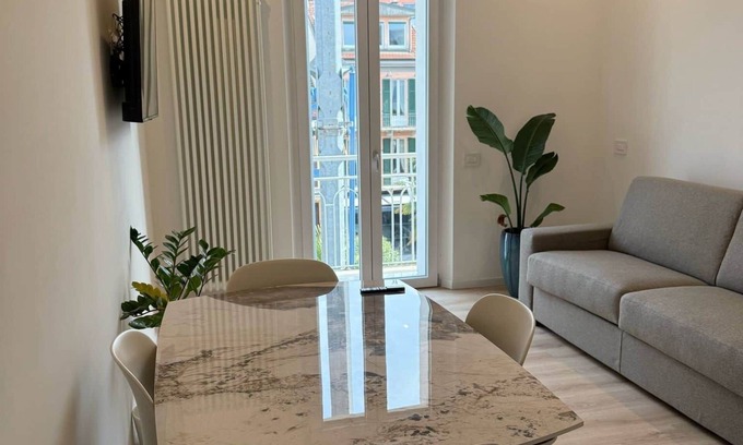 Zona Risorgimento Apartment | Penthouse Apartment Arco della Pace - POG 2-4