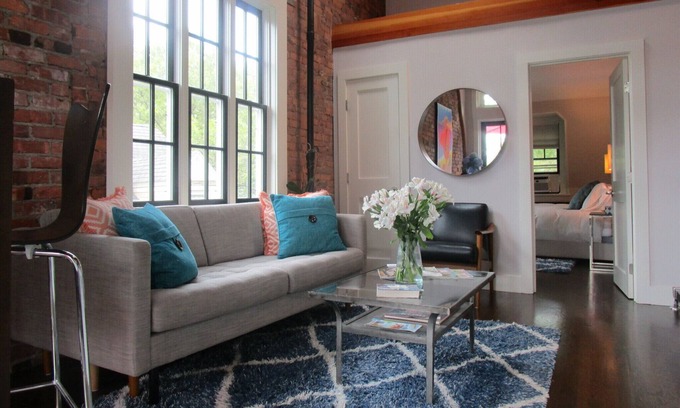 Downtown Apartment | Penthouse Apartment at Yale University.