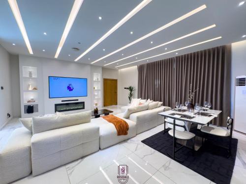 Agbogba Apartment | PENTHOUSE at THE ROSEDALE