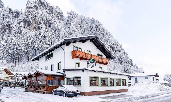 Strass im Zillertal Apartment | Penthouse in Strass near Zillertal Alps