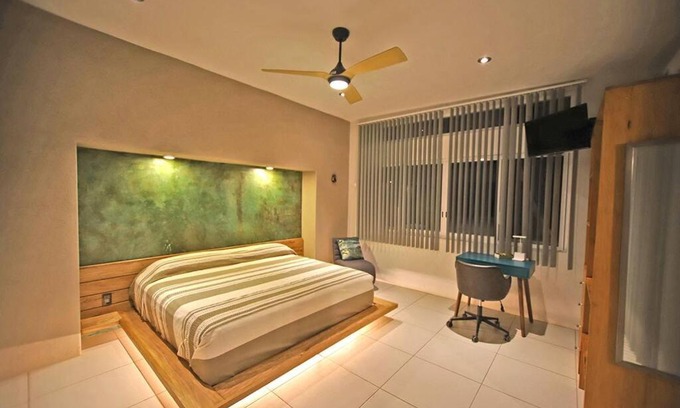 Rinconada Apartment | Penthouse -Sky at Mikasa- Fast wifi, King Bed, AC & Pool