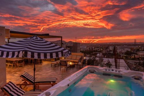 El Tezal Apartment | Penthouse with Private Jacuzzi in Villa San Lucas