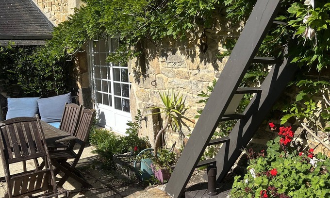 Crozon House | Penty Gwen in a listed 17th century Breton farmhouse for 4 people