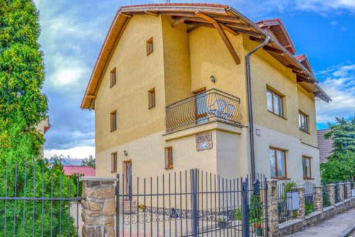 Kezmarok House | Penzión Gardoš