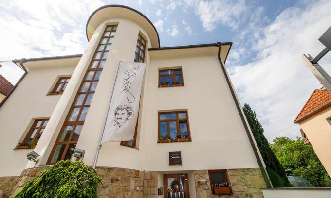 Luhacovice House | Penzion Sonáta