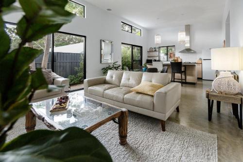 Margaret River House | Peppi Place - 2 Bedroom with Ensuites Town Villa