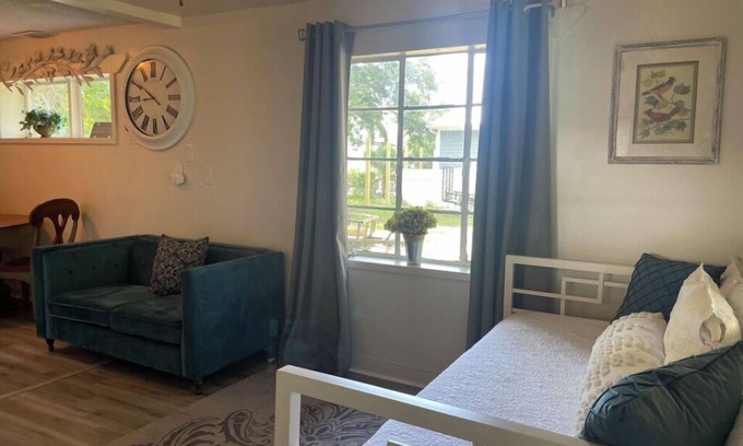 Biloxi Cottage | Perfect Beach Location Great Monthly rate
