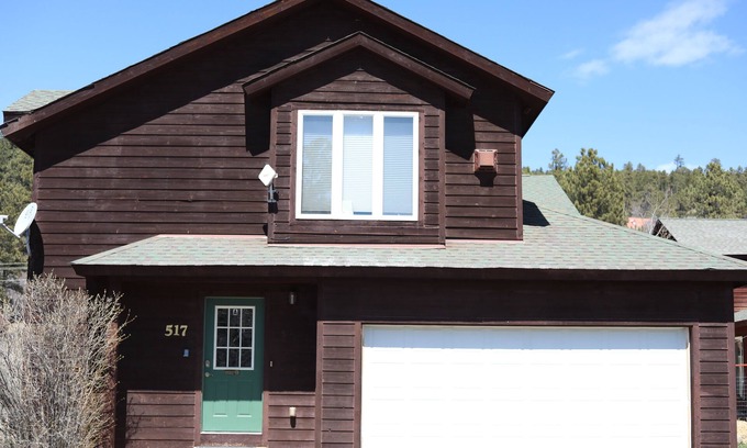 San Juan River Village House | Perfect Family Adventure Home - Ski / Fish / Hike / Kayak / Tube / SUP