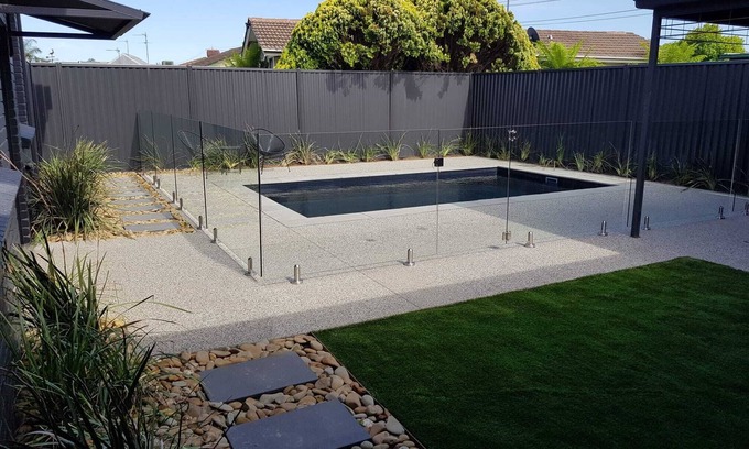 Yarrawonga House | Perfect Large Multi Family Accommodation with Pool