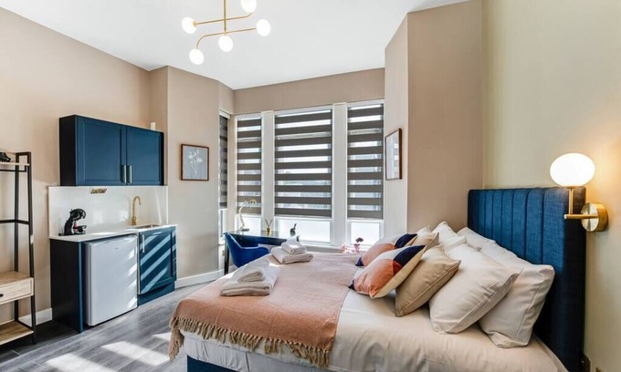 Seven Sisters Condo | Perfect Studio for Travelers - Great Location