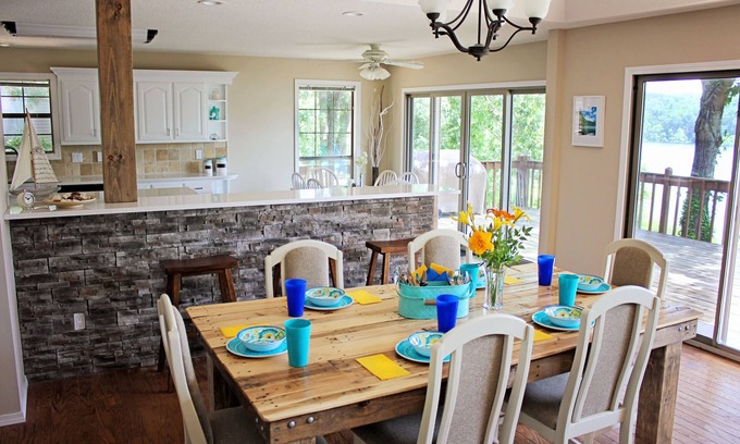 Edgemont House | Perfect year round getaway - On the water! Theater, Fire Pit, Game room, Kayaks