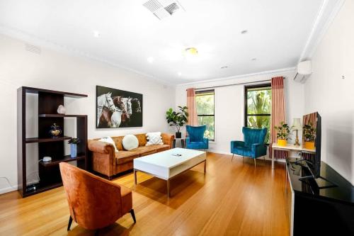 Hoppers Crossing House | Perfectly Located Family Home in Hoppers Crossing