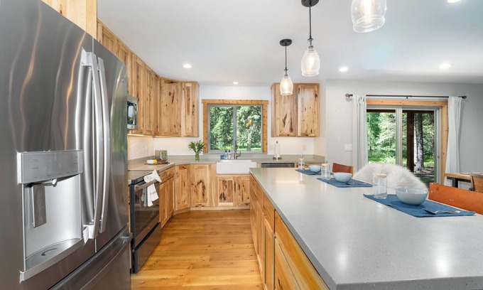 Whitefish House | Pet Friendly + 12 Mins Drive to Downtown, Nearby Dining and Shopping!