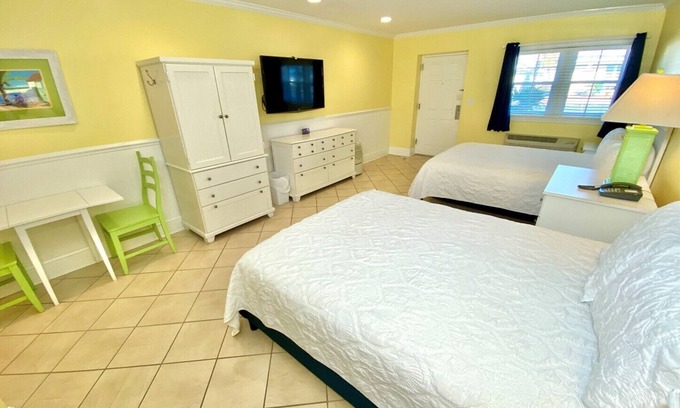 Atlantic Beach Hotel | Pet-friendly, 3 Blocks to Beach, Central Location! Unit 305