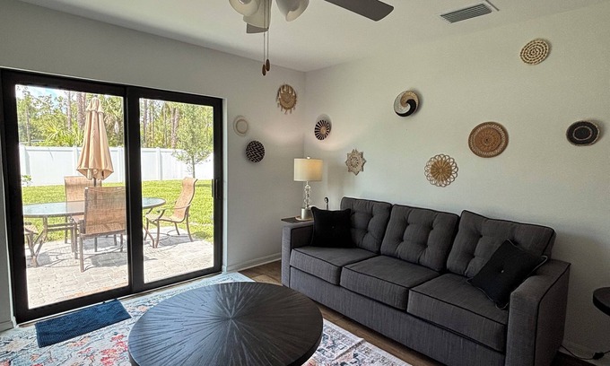 North Port House | Pet-Friendly 3BR w/Garage & Fenced Yard-Near Beaches