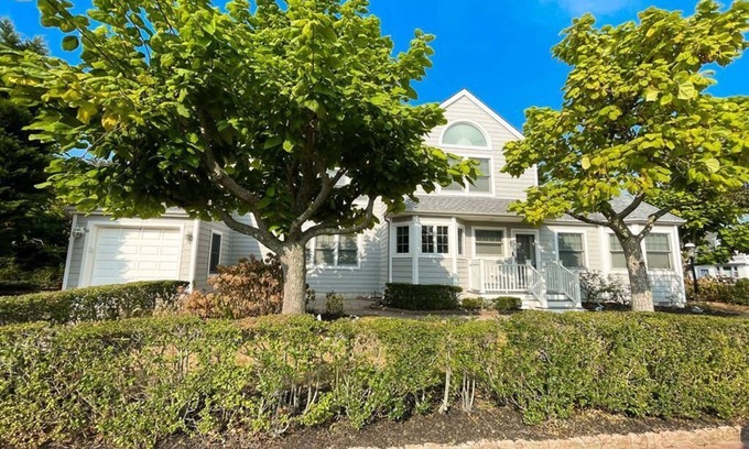 Cape May Point House | Pet Friendly 4 Bedroom Just Steps to Beach