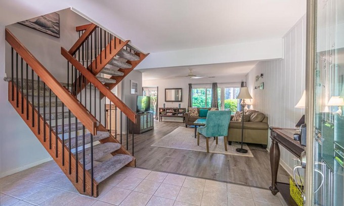 Sea Pines House | PET FRIENDLY! 503 Plantation Club Walk to Pool Sleeps 6 Sea Pines