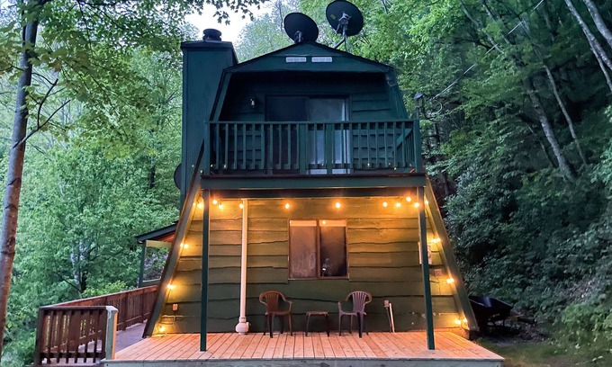 Maggie Valley Ski Chalet | Pet Friendly A-Frame near the Smoky Mountains