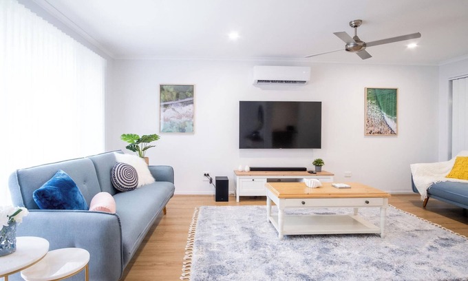 Battery Hill House | Pet Friendly Battery Hill Home away from Home
