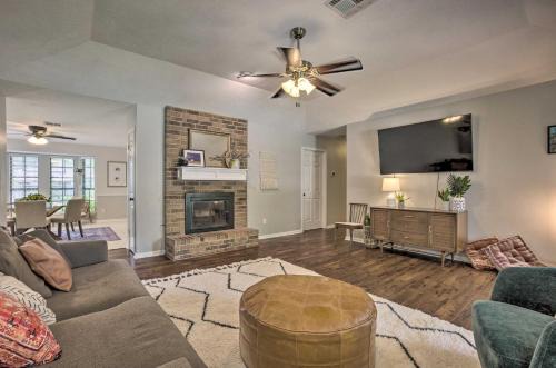 Wheeler Ridge House | Pet-Friendly Bryan Home Less Than 5 Mi to Texas A and M!