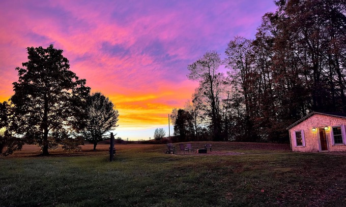 Marienville Cabin | Pet-Friendly Cabin Near Cook Forest+Allegheny national forest: Knotty Pine Lodge