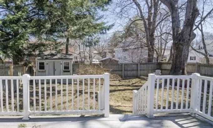 Portland House | Pet friendly cape, close proximity to downtown, shops, walking trails and I95!