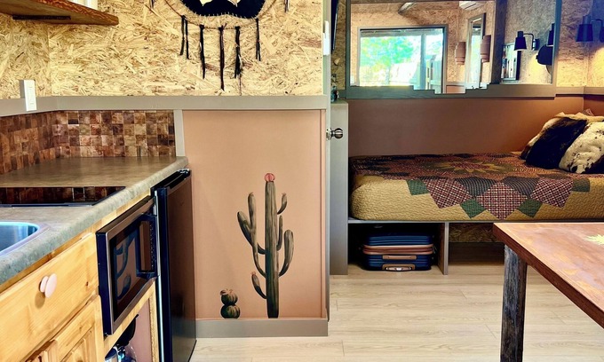 Rimrock Cabin | Pet Friendly Fully Fenced Cozy Casita near Sedona!