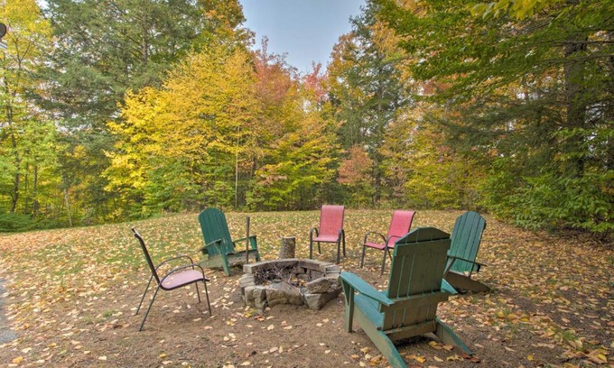 Gilford House | Pet-Friendly Gilford Home 3 Mi to Gunstock and Lake