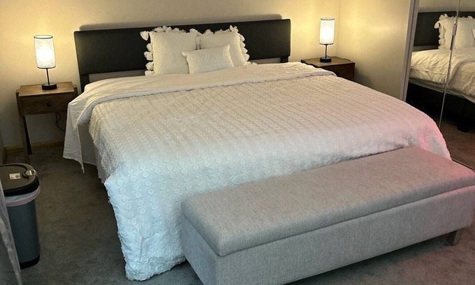 Plum House | Pet-friendly home next to Oakmont & Veltre's + a few miles to Pittsburgh events!