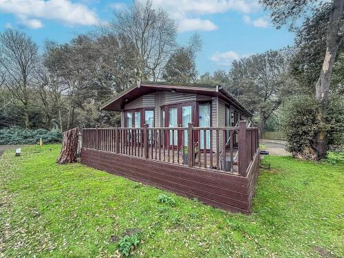 Corton Other | Pet Friendly, Luxury Lodge With Decking In Suffolk Near The Beach Ref 32108A