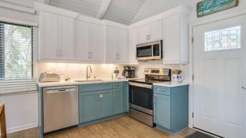 Night Heron House | Pet Friendly, Oasis, Nature Preserve, NH68