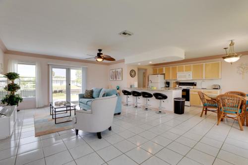 Port Charlotte - Charlotte Harbor House | Pet-Friendly Port Charlotte Home with Canal Access!
