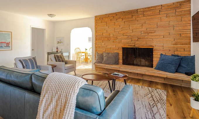 Solvang House | Pet friendly private house in the heart of Solvang! Enjoy a secluded yard and spacious cottage for your family.