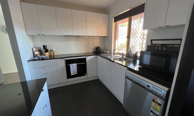 Forest Lake House | Pet Friendly Yard, Next to Park - Spacious Townhouse
