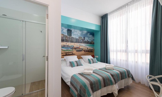 Las Palmas de Gran Canaria Apartment | Petit Accommodation Las Canteras Deuxième