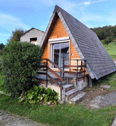 Oust Ski Chalet | Petit chalet avec terrasse