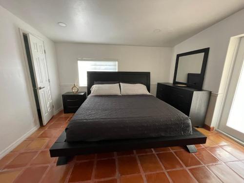 Ives Estates Apartment | Petit houze
