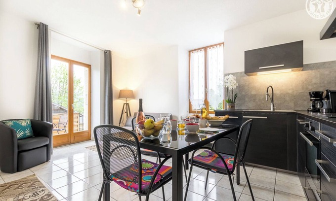 La Croix-de-la-Rochette House | PETIT PAYS - LA CROIX DE LA ROCHETTE