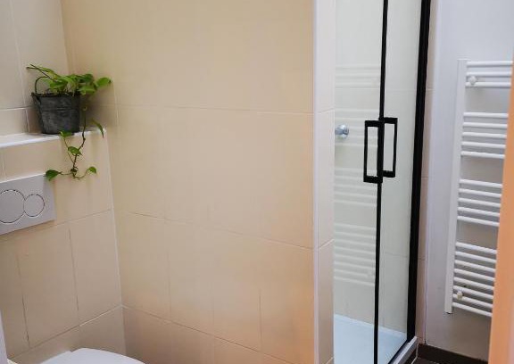 Arenes Romaines - Saint-Martin-du-Touch Apartment | Petite maison T2 Saint Martin du touch