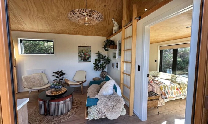 Lake Hawea House | Petite Perfection tiny house at Lake Hawea