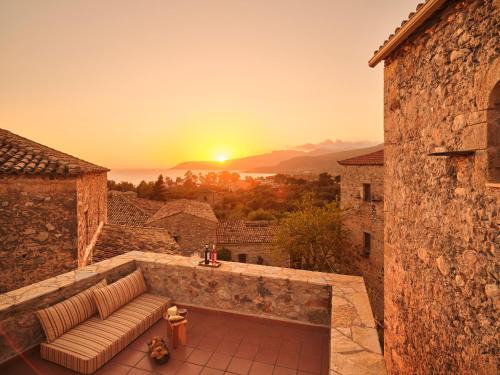 Kardamyli House | Petreas Castle
