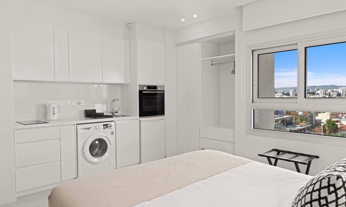 Historical Center Apartment | Phaedrus Living: Limassol Seaside Residences 05